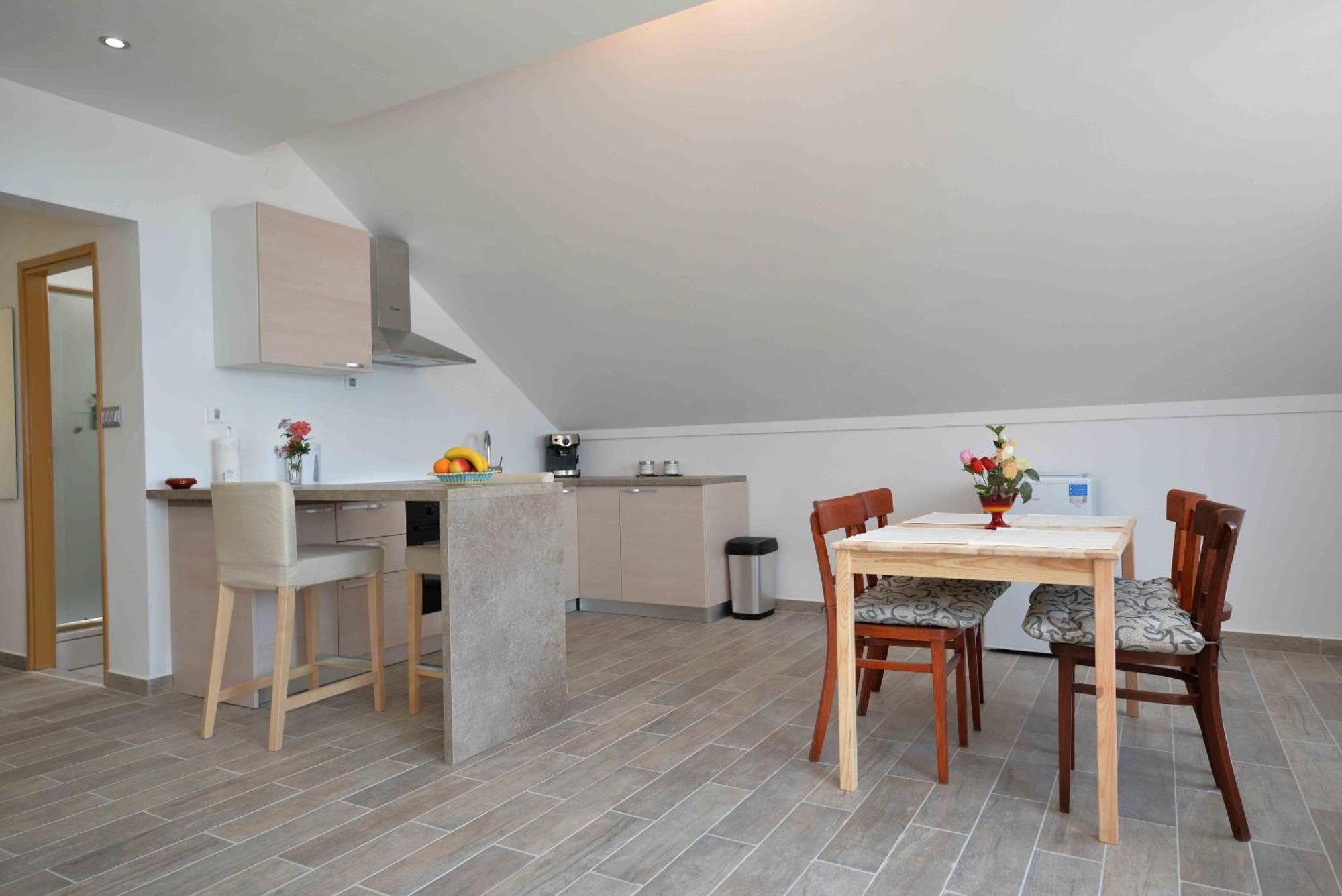 Apartments Mili - Near The Sea And The Centar Of Place Betina  Εξωτερικό φωτογραφία