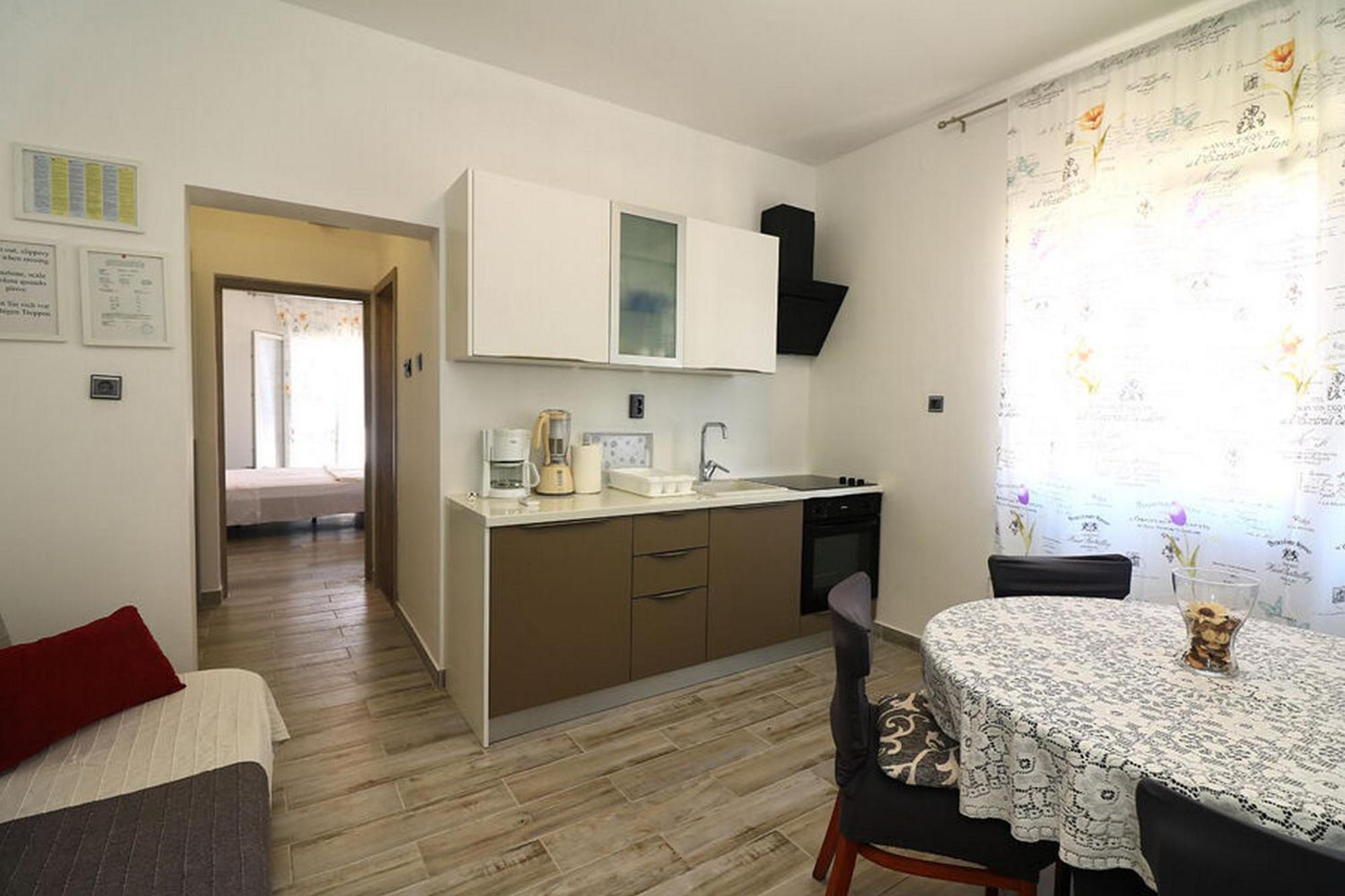 Apartments Mili - Near The Sea And The Centar Of Place Betina  Εξωτερικό φωτογραφία