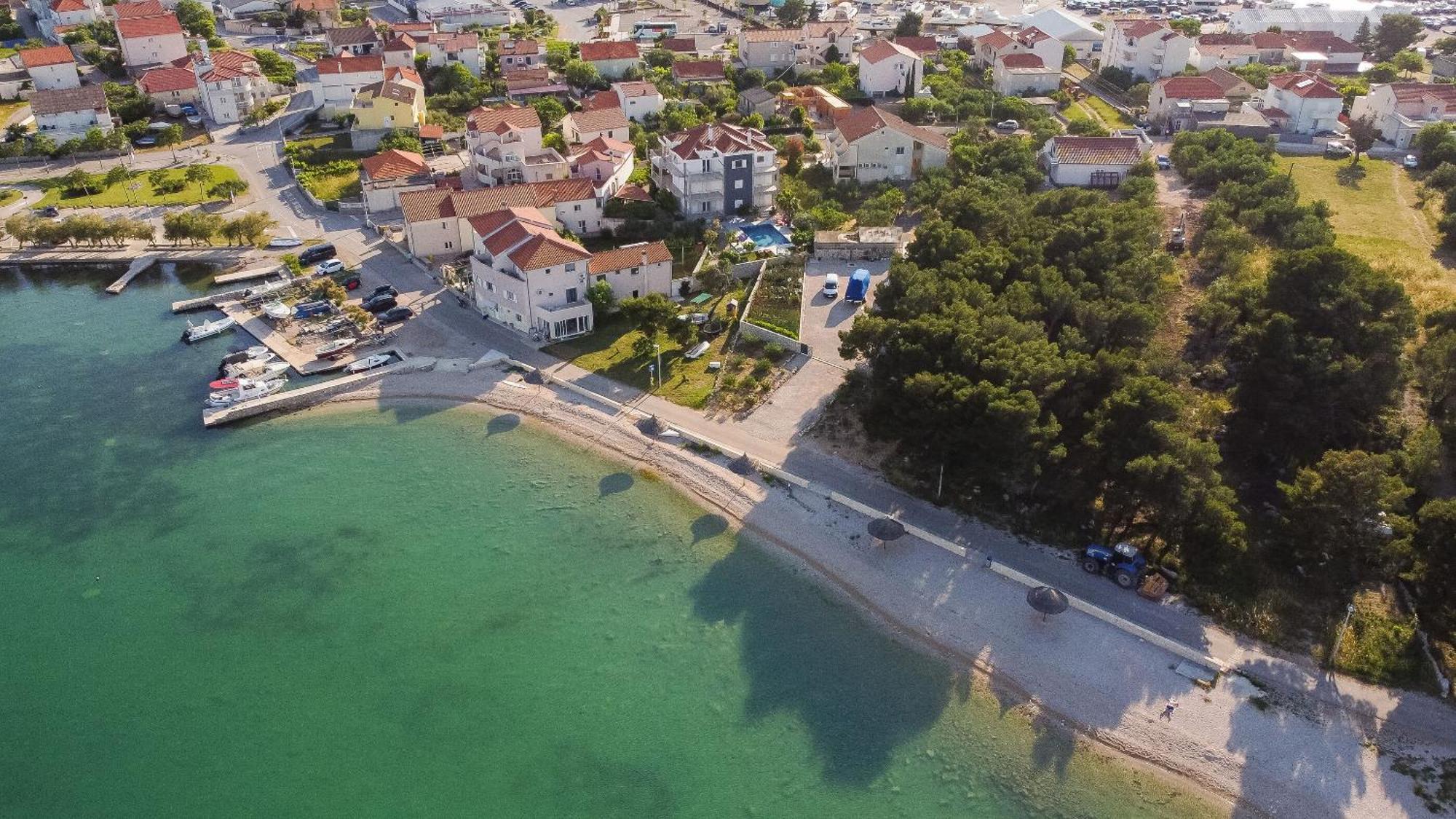 Apartments Mili - Near The Sea And The Centar Of Place Betina  Εξωτερικό φωτογραφία
